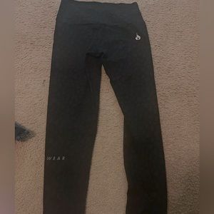 Ryderwear black leopard scrunch butt workout legging.
